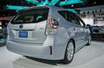 Toyota Prius V 2011 года